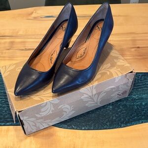 Sofft Navy Blue Women's Heels
